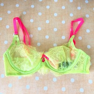 NWOT VS Lime Green & Pink Lace Bra 32B